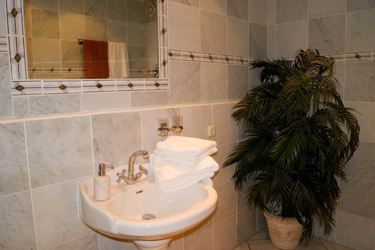 Hotel Schonunger Bucht Waigolshausen Zimmer foto